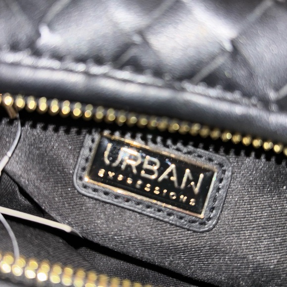 Black Woven Handbag - Picture 4 of 5